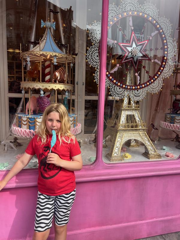 Mia at The Wizarding World of Harry Potter: Ministry of Magic