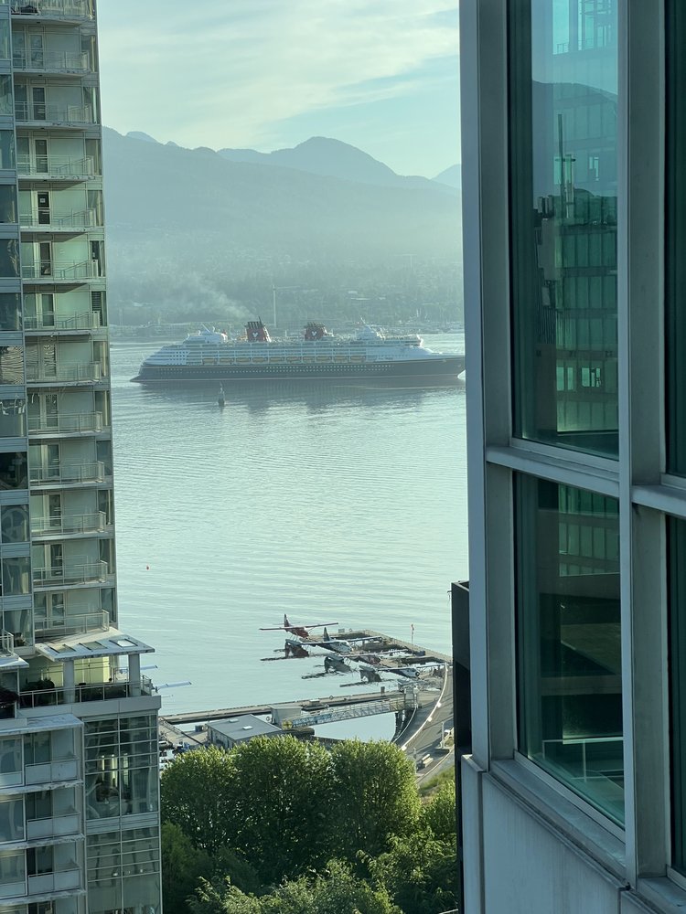 Disney Wonder coming into Vancouver port